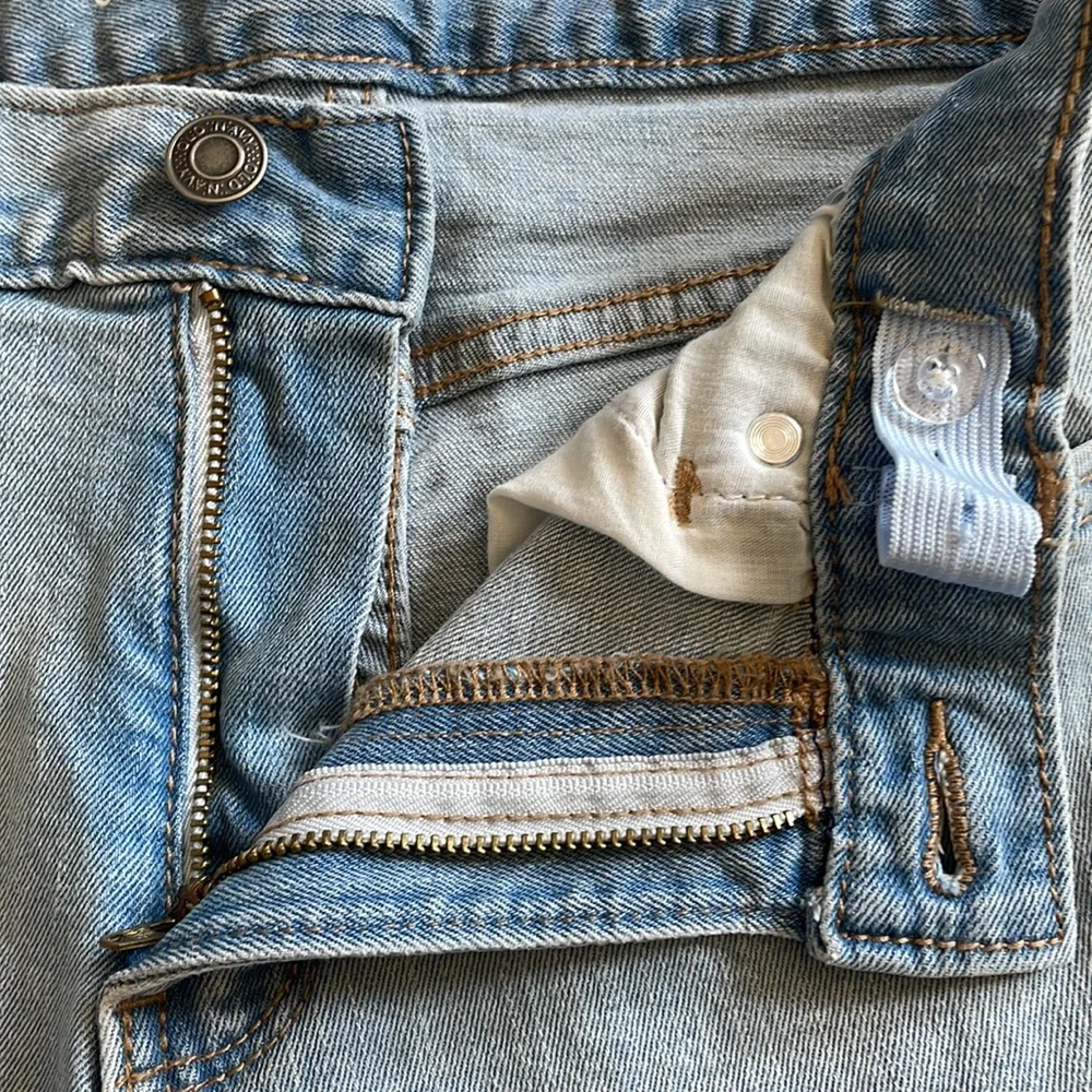 Old Navy light wash skinny Jean with built in flex. Size 14